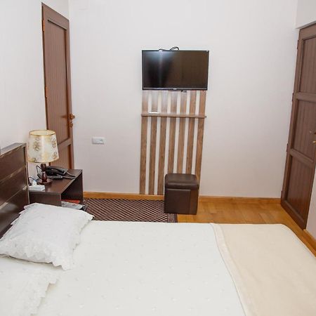 Daniel Boutique Hotel Jerevan Exteriör bild
