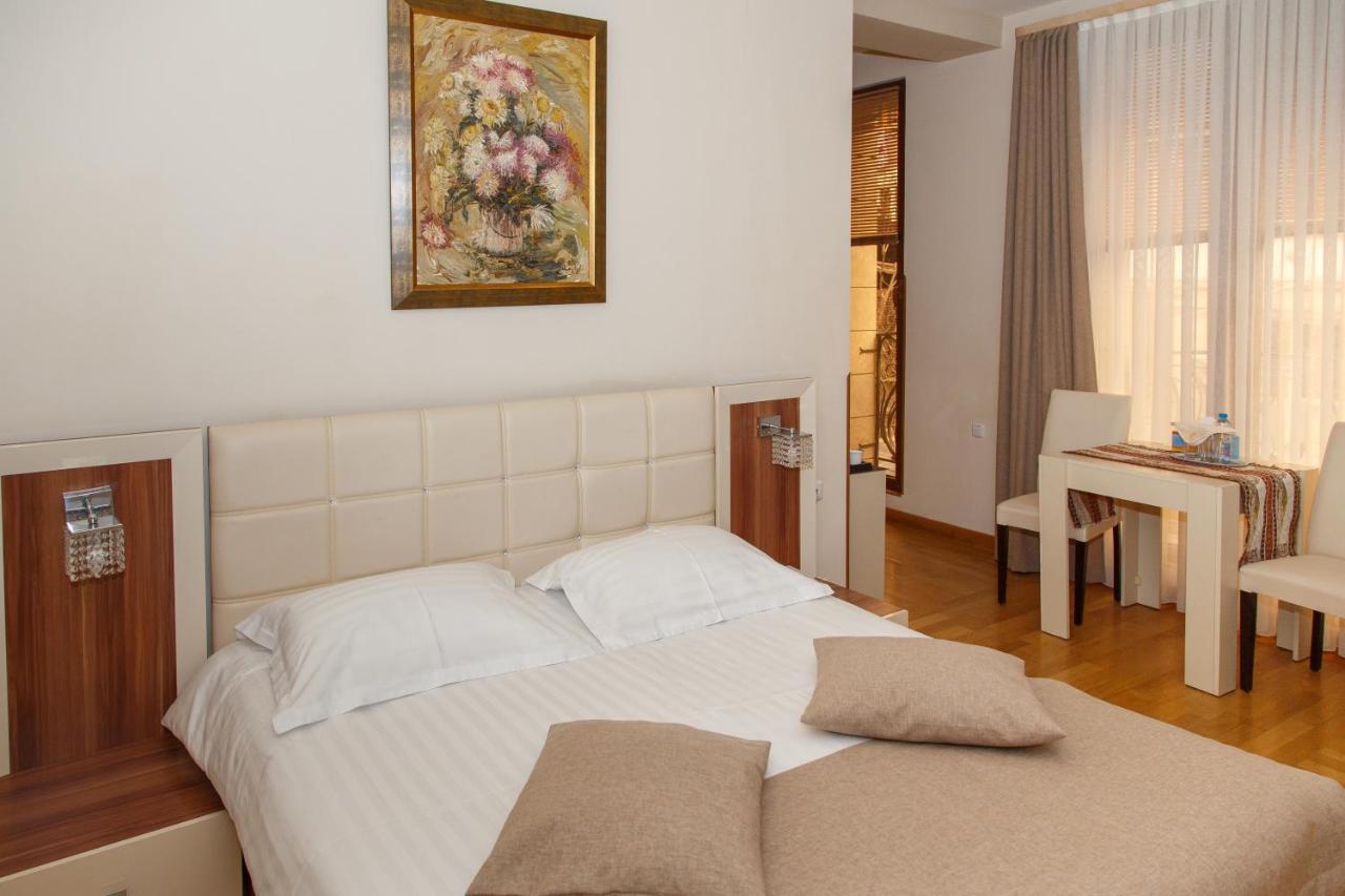 Daniel Boutique Hotel Jerevan Exteriör bild