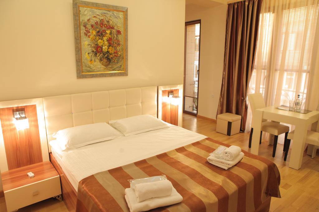 Daniel Boutique Hotel Jerevan Exteriör bild