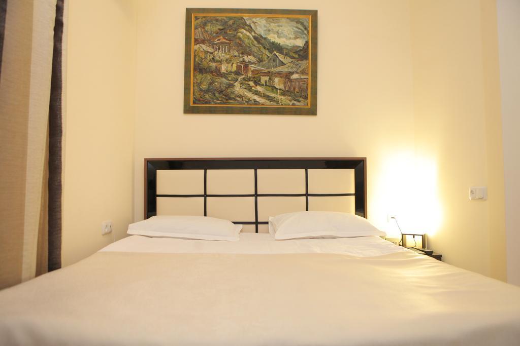 Daniel Boutique Hotel Jerevan Exteriör bild