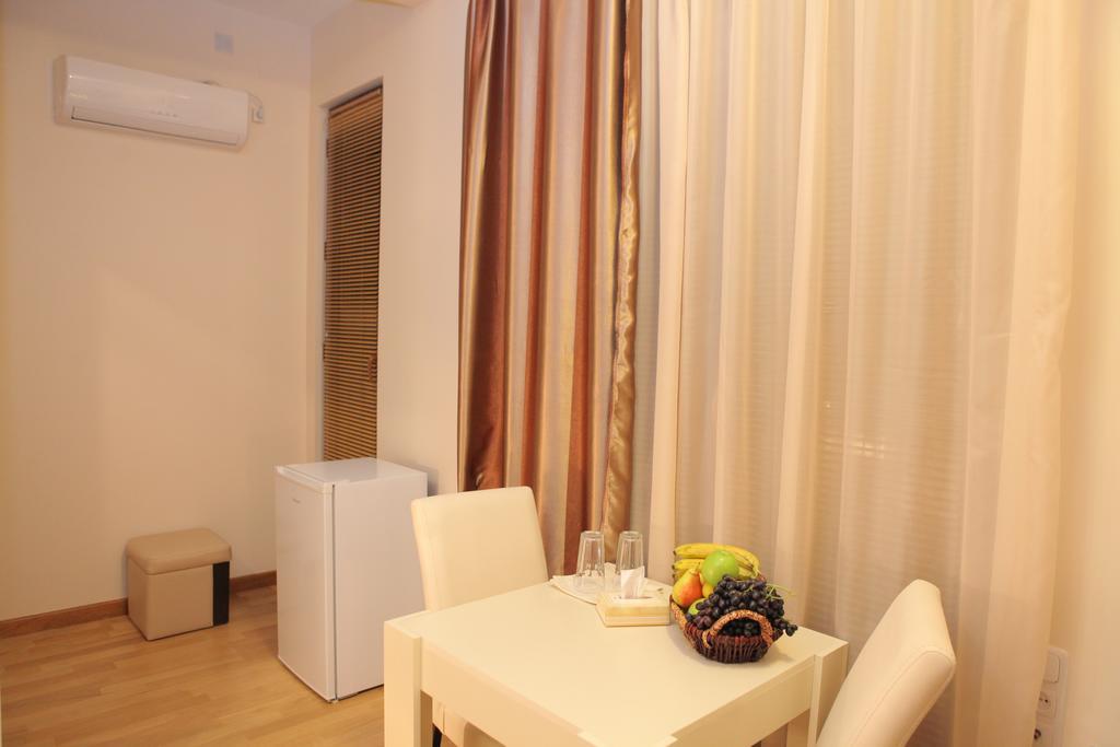 Daniel Boutique Hotel Jerevan Exteriör bild