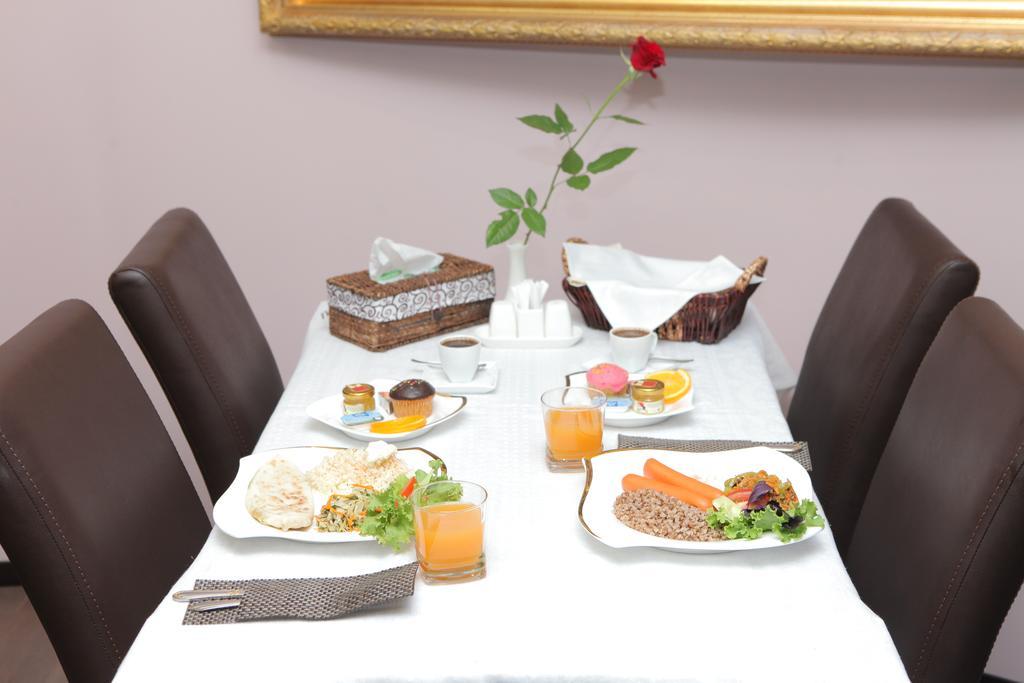 Daniel Boutique Hotel Jerevan Exteriör bild